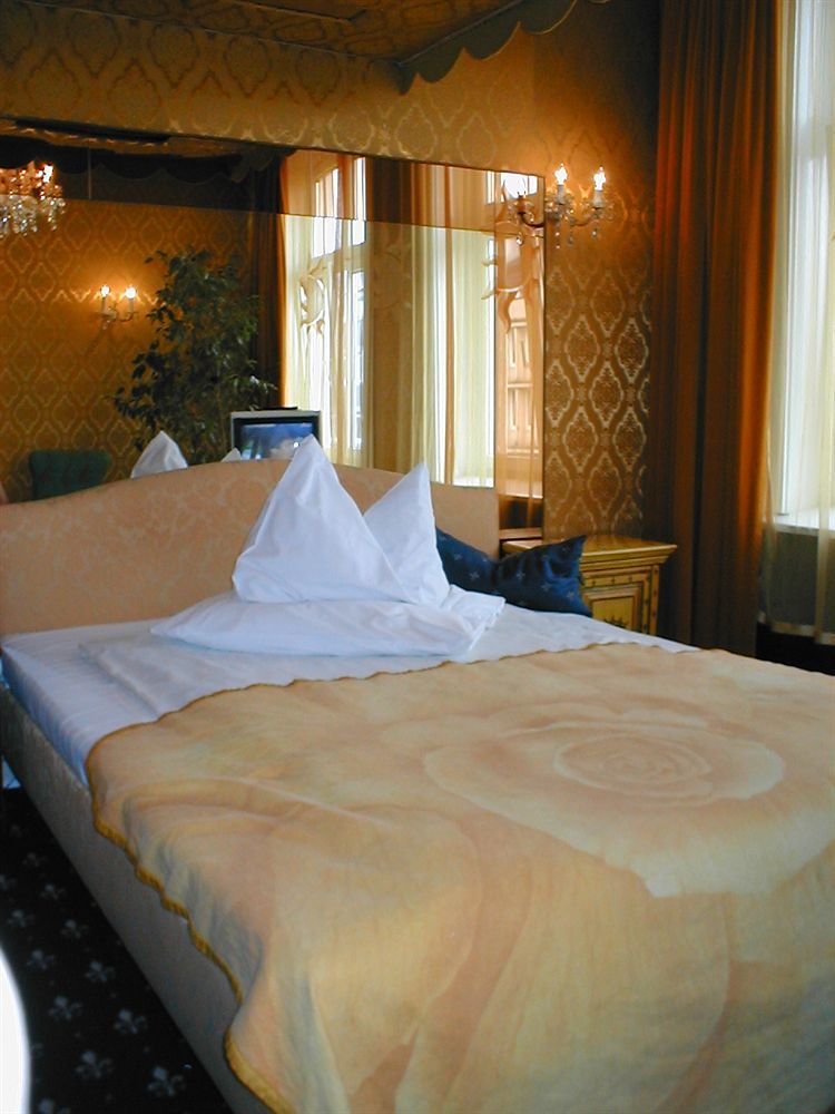 Hotel Village Гамбург Экстерьер фото